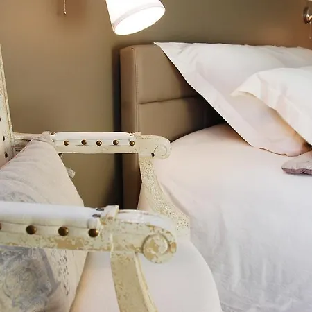 L'alidade D'hotes וימרה