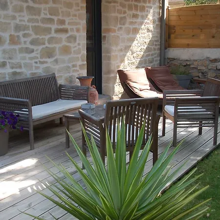 לינה וארוחת בוקר L'alidade D'hotes 4*